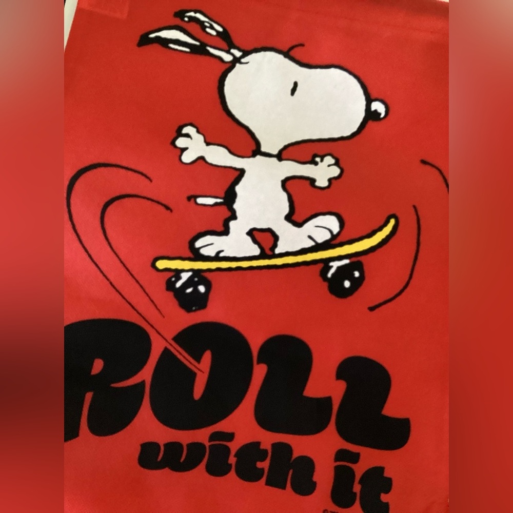 Red Snoopy Drawstring Backpack - Picture 2 of 4